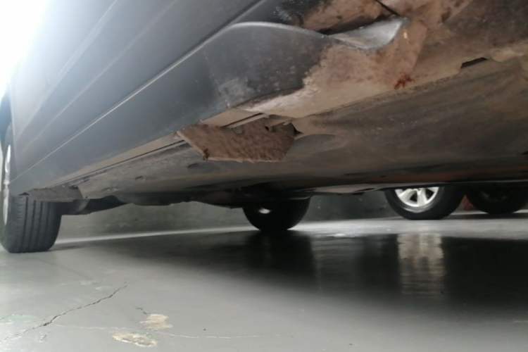 Used Volkswagen Tiguan 2015 1.8TSI Automatic Two-Wheel Drive Trend Edition Right Side Sill