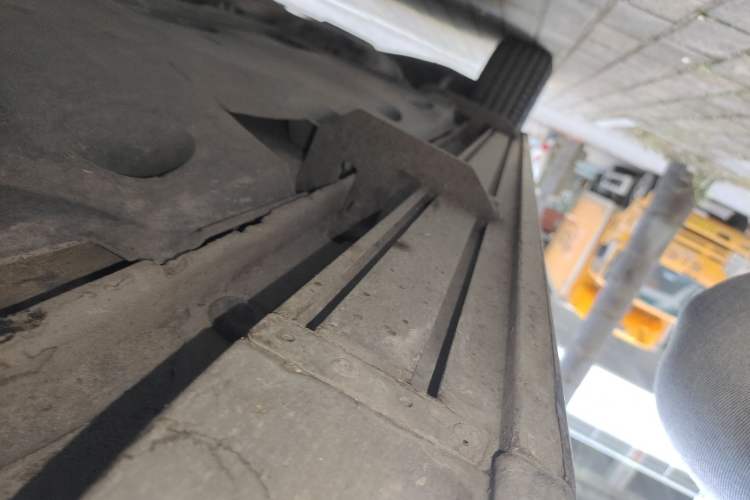 Used Volkswagen Tiguan 2015 1.8TSI Automatic Two-Wheel Drive Trend Edition Right Side Sill