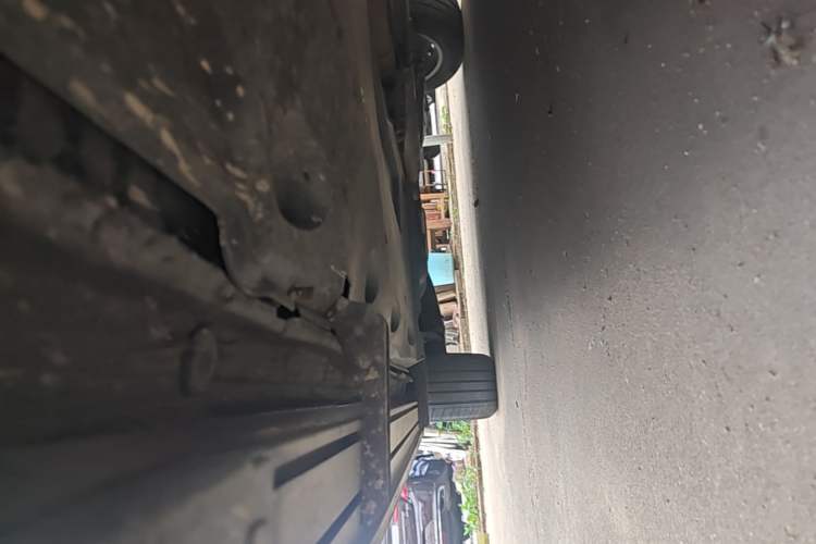 Used Volkswagen Tiguan 2015 1.8TSI Automatic Two-Wheel Drive Luxury Model Right Side Sill