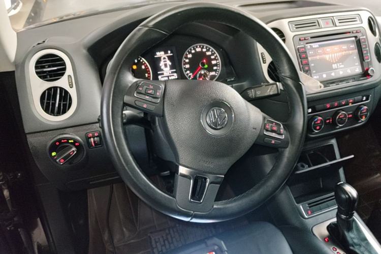 Used Volkswagen Tiguan 2015 1.8TSI Automatic Two-Wheel Drive Comfort Edition Steering Wheel