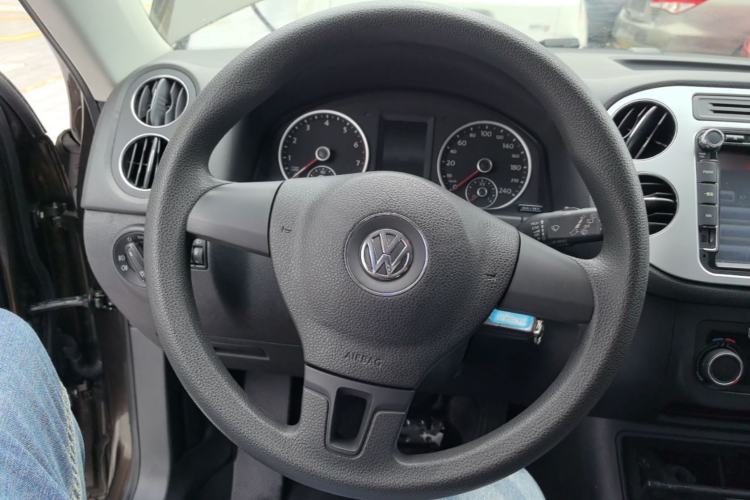 Used Volkswagen Tiguan 2015 1.8TSI Automatic Two-Wheel Drive Trend Edition Steering Wheel
