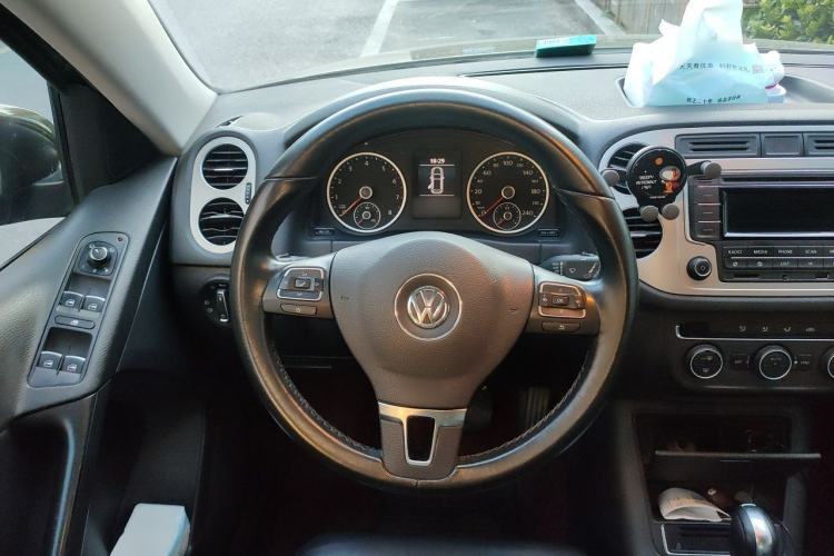 Used Volkswagen Tiguan 2015 1.8TSI Automatic Two-Wheel Drive Comfort Edition Steering Wheel