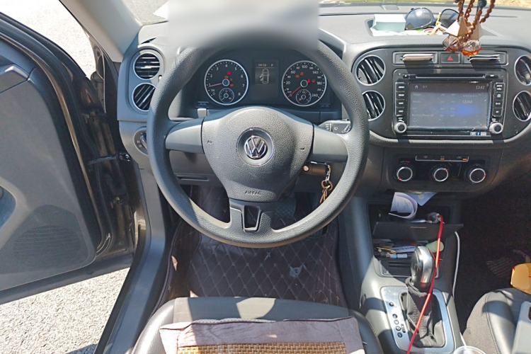 Used Volkswagen Tiguan 2015 1.8TSI Automatic Two-Wheel Drive Trend Edition Steering Wheel