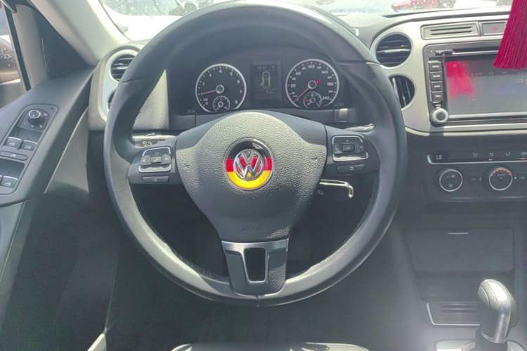 Used Volkswagen Tiguan 2015 1.8TSI Automatic Two-Wheel Drive Comfort Edition Steering Wheel