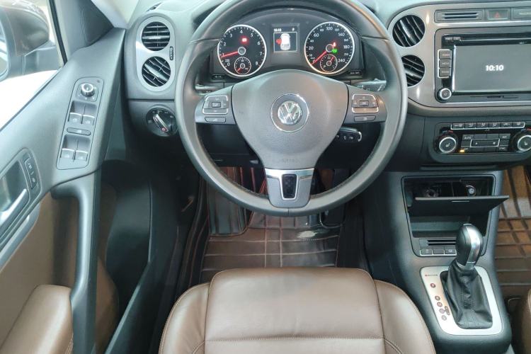 Used Volkswagen Tiguan 2015 2.0 TSI Comfort Edition Steering Wheel
