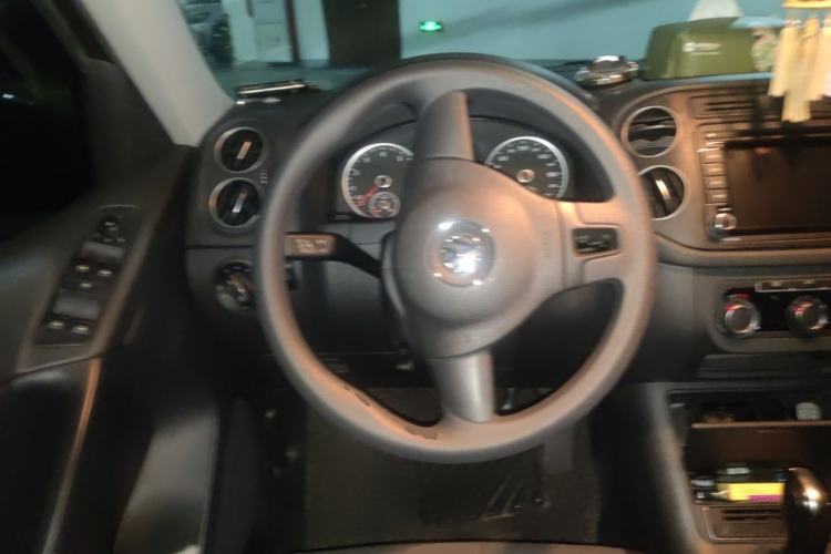 Used Volkswagen Tiguan 2015 1.8TSI Automatic Two-Wheel Drive Comfort Edition Steering Wheel