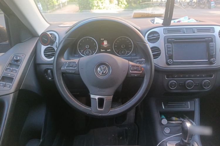 Used Volkswagen Tiguan 2015 1.8TSI Automatic Two-Wheel Drive Comfort Edition Steering Wheel
