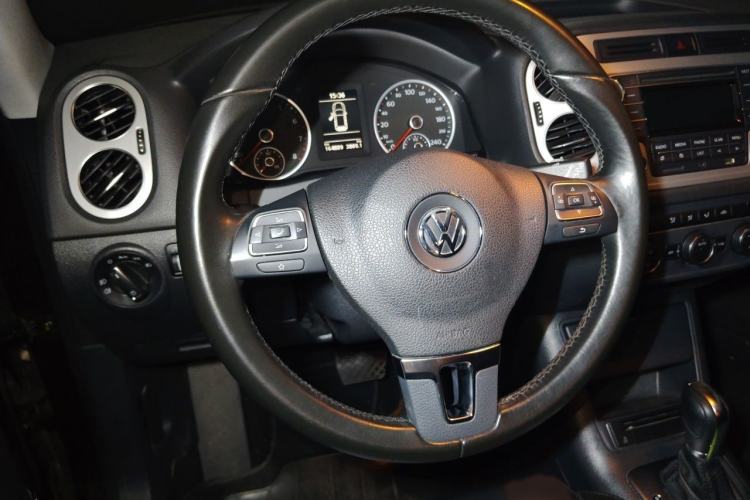 Used Volkswagen Tiguan 2015 1.8TSI Automatic Two-Wheel Drive Comfort Edition Steering Wheel