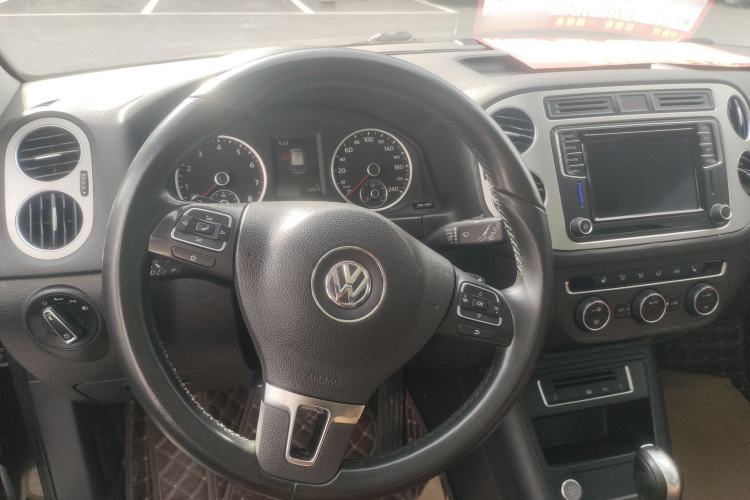 Used Volkswagen Tiguan 2015 2.0 TSI Automatic All-Wheel Drive Flagship Edition Steering Wheel