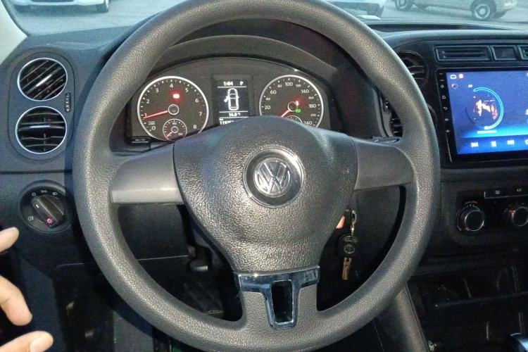 Used Volkswagen Tiguan 2015 1.8TSI Automatic Two-Wheel Drive Trend Edition Steering Wheel