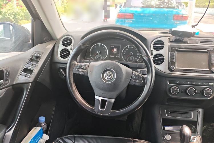 Used Volkswagen Tiguan 2015 1.8TSI Automatic Two-Wheel Drive Luxury Model Steering Wheel