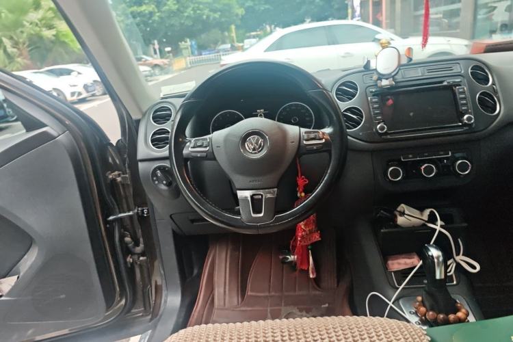 Used Volkswagen Tiguan 2015 1.8TSI Automatic Two-Wheel Drive Trend Edition Steering Wheel