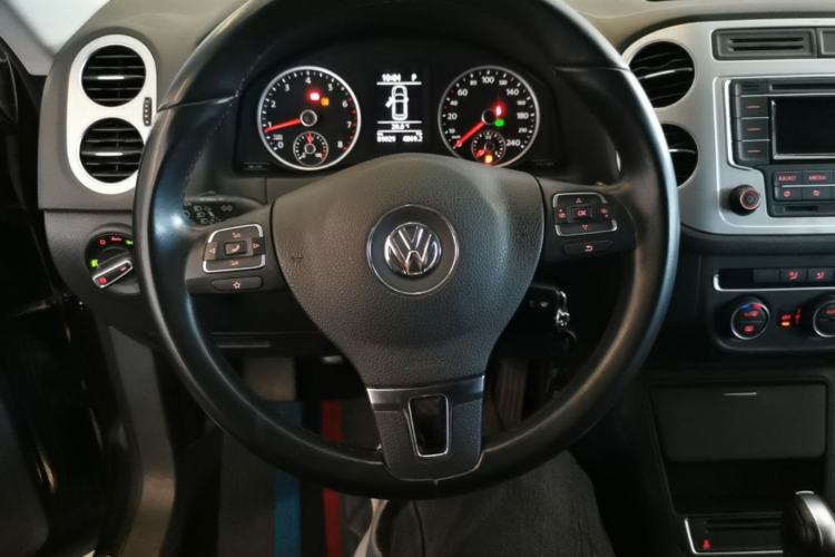 Used Volkswagen Tiguan 2015 1.8TSI Automatic Two-Wheel Drive Comfort Edition Steering Wheel