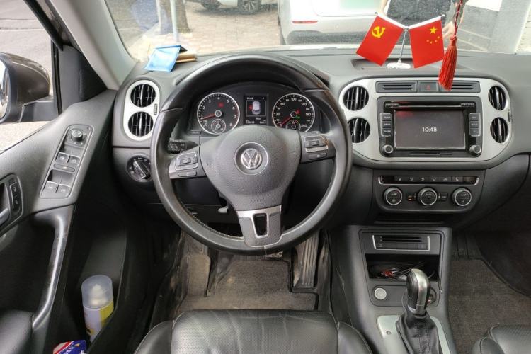 Used Volkswagen Tiguan 2015 1.8TSI Automatic Two-Wheel Drive Luxury Model Steering Wheel
