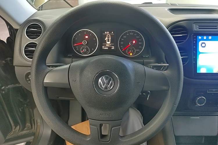 Used Volkswagen Tiguan 2015 1.8TSI Automatic Two-Wheel Drive Trend Edition Steering Wheel