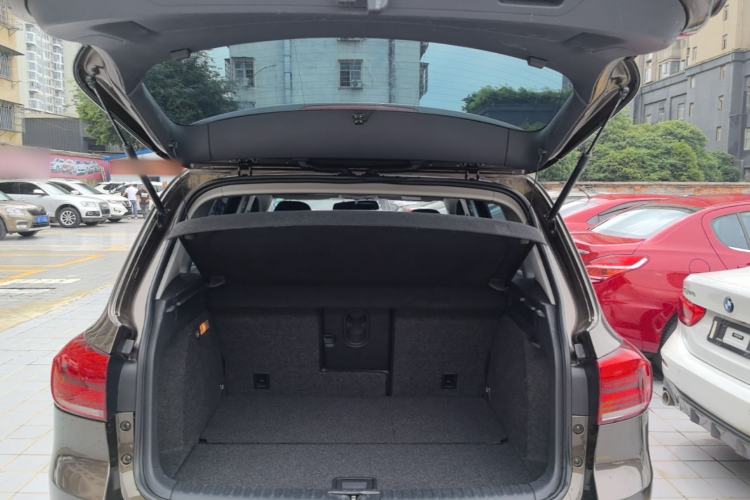 Used Volkswagen Tiguan 2015 1.8TSI Automatic Two-Wheel Drive Trend Edition Trunk