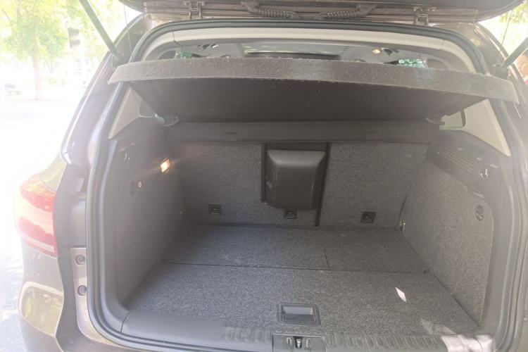 Used Volkswagen Tiguan 2015 2.0 TSI Comfort Edition Trunk