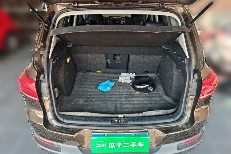 Used Volkswagen Tiguan 2015 1.8TSI Automatic Two-Wheel Drive Comfort Edition Trunk