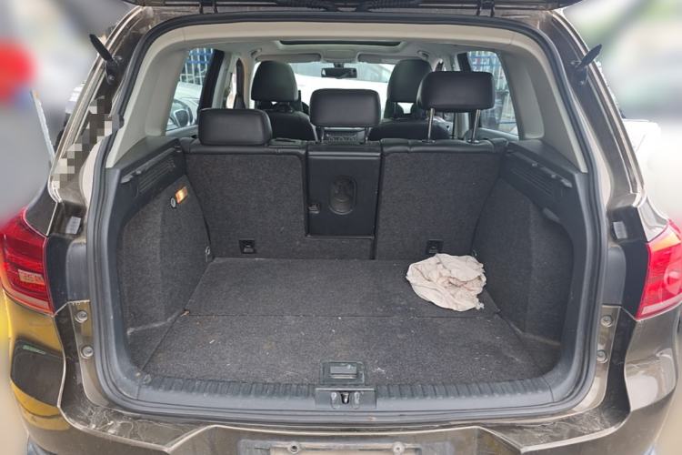 Used Volkswagen Tiguan 2015 1.8TSI Automatic Two-Wheel Drive Luxury Model Trunk