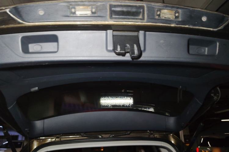 Used Volkswagen Tiguan 2015 1.8TSI Automatic Two-Wheel Drive Comfort Edition Trunk