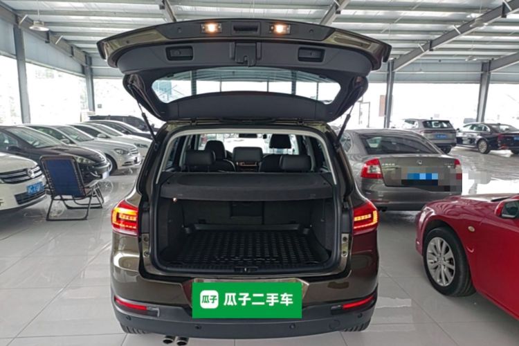 Used Volkswagen Tiguan 2015 1.8TSI Automatic Two-Wheel Drive Comfort Edition Trunk