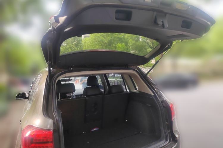 Used Volkswagen Tiguan 2015 1.8TSI Automatic Two-Wheel Drive Trend Edition Trunk