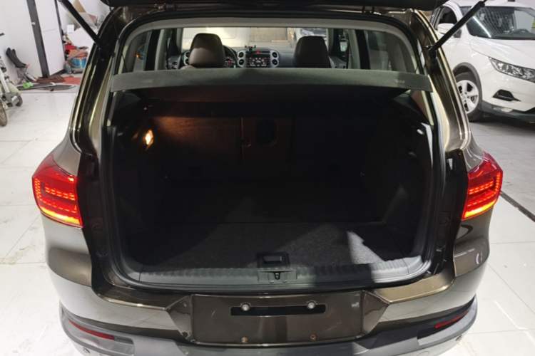 Used Volkswagen Tiguan 2015 1.8TSI Automatic Two-Wheel Drive Luxury Model Trunk