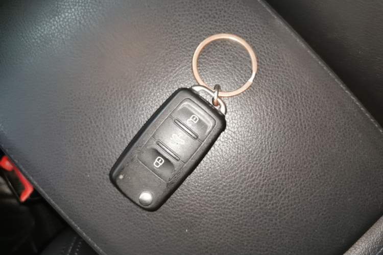 Used Volkswagen Tiguan 2015 1.8TSI Automatic Two-Wheel Drive Luxury Model Vehicle Key