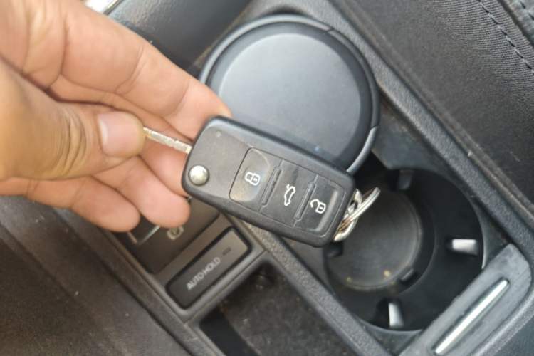 Used Volkswagen Tiguan 2015 1.8TSI Automatic Two-Wheel Drive Luxury Model Vehicle Key