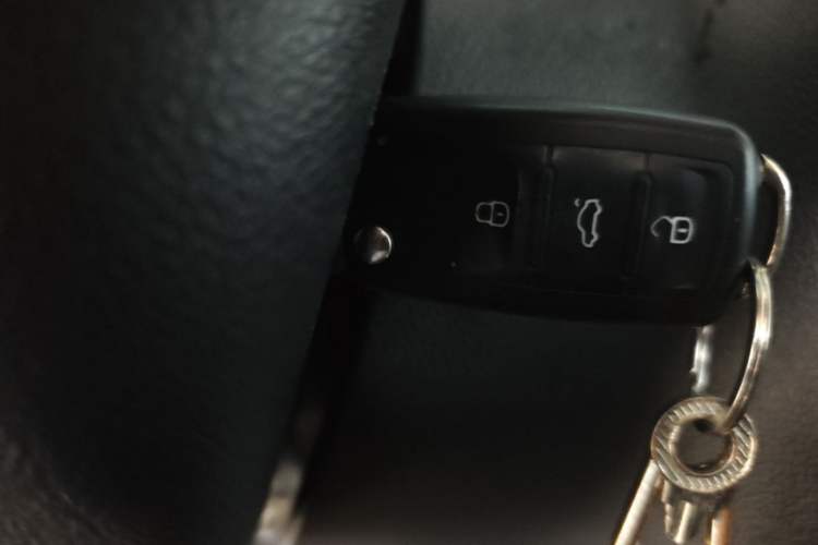 Used Volkswagen Tiguan 2015 1.8TSI Automatic Two-Wheel Drive Comfort Edition Vehicle Key