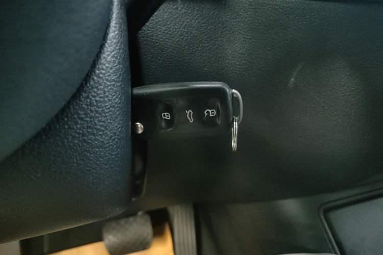 Used Volkswagen Tiguan 2015 1.8TSI Automatic Two-Wheel Drive Trend Edition Vehicle Key