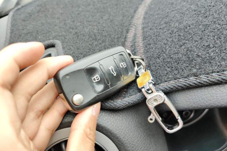 Used Volkswagen Tiguan 2015 1.8TSI Automatic Two-Wheel Drive Luxury Model Vehicle Key