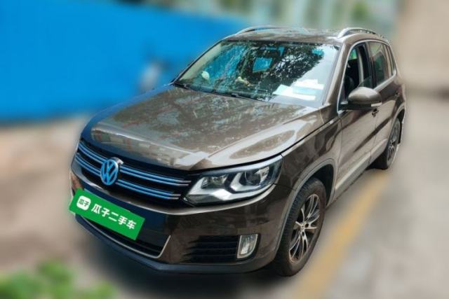 Volkswagen Tiguan 2015 1.8TSI Automatic Two-Wheel Drive Luxury Model usado
