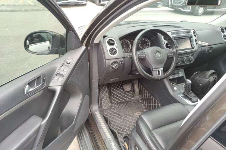 Used Volkswagen Tiguan 2015 1.8TSI Automatic Two-Wheel Drive Luxury Model Driver Seat