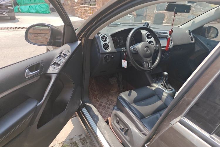 Used Volkswagen Tiguan 2015 1.8TSI Automatic Two-Wheel Drive Comfort Edition Driver Seat