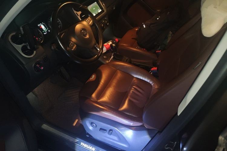Used Volkswagen Tiguan 2015 1.8TSI Automatic All-Wheel-Drive Luxury Model Driver Seat