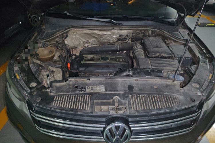 Used Volkswagen Tiguan 2015 1.8TSI Automatic Two-Wheel Drive Comfort Edition Engine Bay