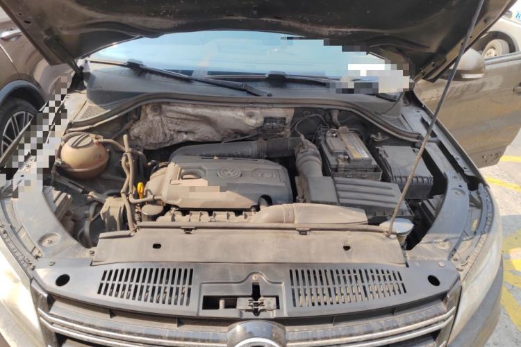 Used Volkswagen Tiguan 2015 1.8TSI Automatic Two-Wheel Drive Trend Edition Engine Bay