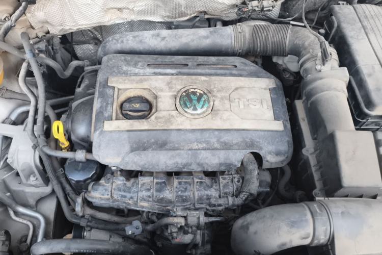 Used Volkswagen Tiguan 2015 1.8TSI Automatic Two-Wheel Drive Trend Edition Engine Bay
