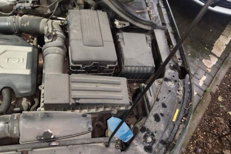 Used Volkswagen Tiguan 2015 1.8TSI Automatic Two-Wheel Drive Comfort Edition Engine Bay Left