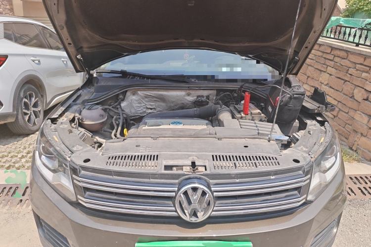 Used Volkswagen Tiguan 2015 1.8TSI Automatic Two-Wheel Drive Comfort Edition Engine Bay