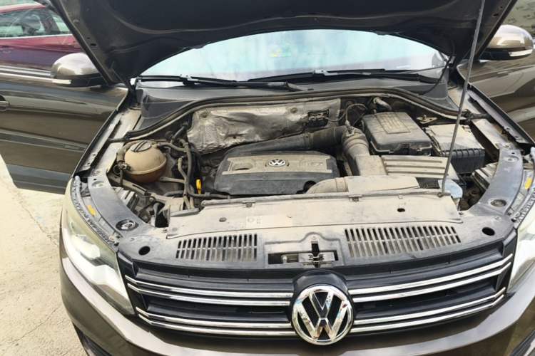 Used Volkswagen Tiguan 2015 1.8TSI Automatic Two-Wheel Drive Trend Edition Engine Bay Right