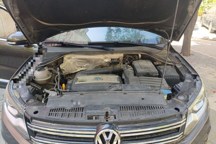 Used Volkswagen Tiguan 2015 1.8TSI Automatic Two-Wheel Drive Luxury Model Engine Bay