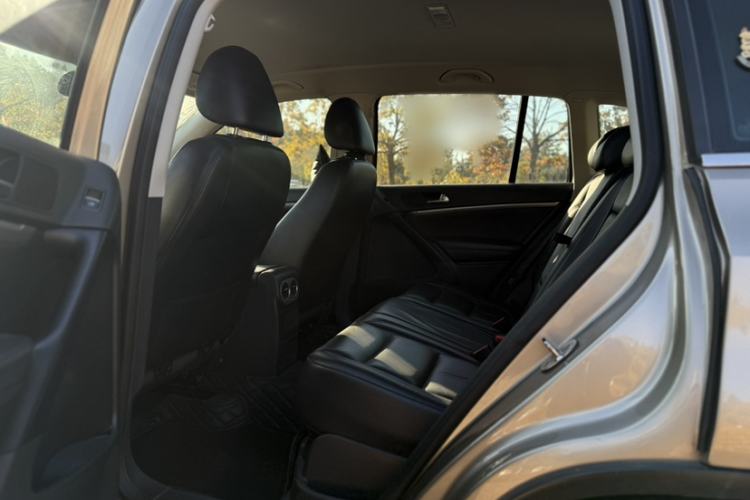 Used Volkswagen Tiguan 2015 1.8TSI Automatic Two-Wheel Drive Comfort Edition Exterior 11