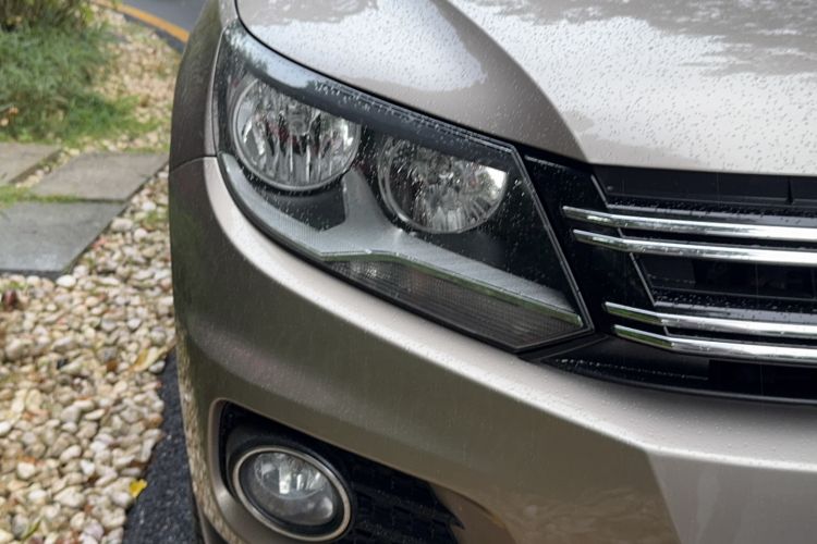 Used Volkswagen Tiguan 2015 2.0 TSI Comfort Edition Exterior 15