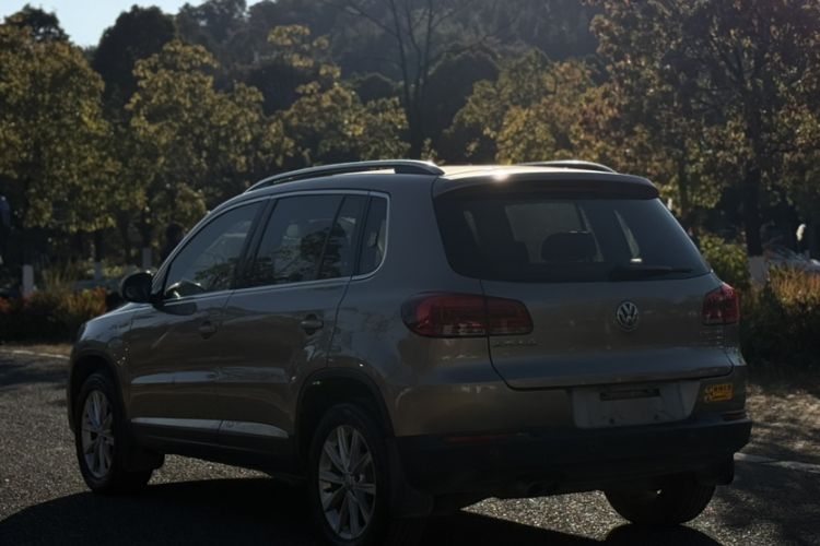 Used Volkswagen Tiguan 2015 1.8TSI Automatic Two-Wheel Drive Comfort Edition Exterior 2