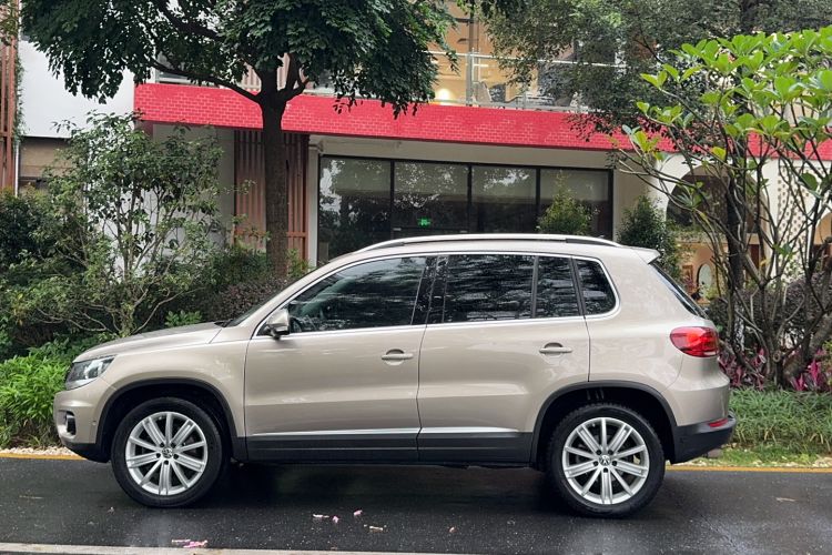 Used Volkswagen Tiguan 2015 2.0 TSI Comfort Edition Exterior 8