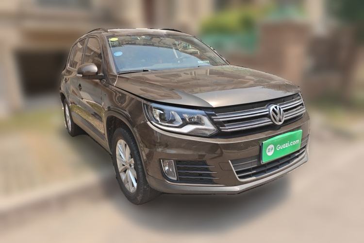 Used Volkswagen Tiguan 2015 1.8TSI Automatic Two-Wheel Drive Comfort Edition Front Right 45 Deg
