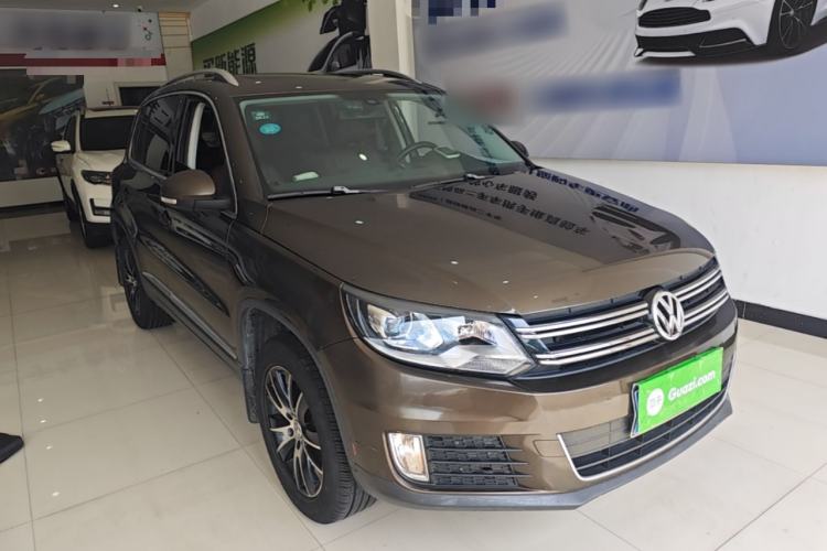 Used Volkswagen Tiguan 2015 1.8TSI Automatic Two-Wheel Drive Luxury Model Front Right 45 Deg