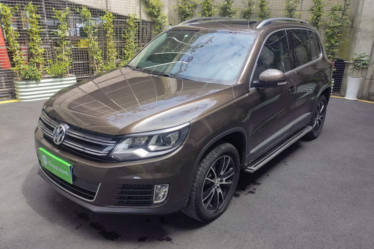 Used Volkswagen Tiguan 2015 1.8TSI Automatic Two-Wheel Drive Luxury Model Guazi used car, China used car export, Used car for sale, Used cars, Cheapest cars for sale